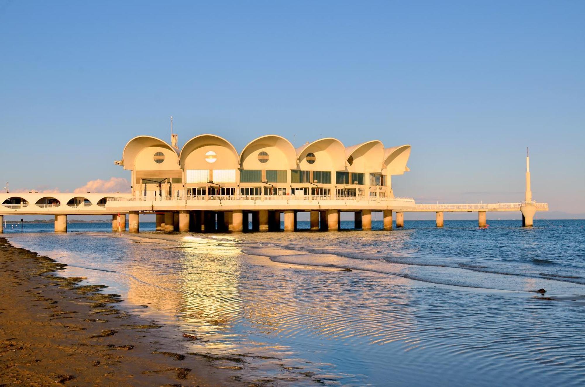 Hotel Etna Lignano Sabbiadoro Zewnętrze zdjęcie
