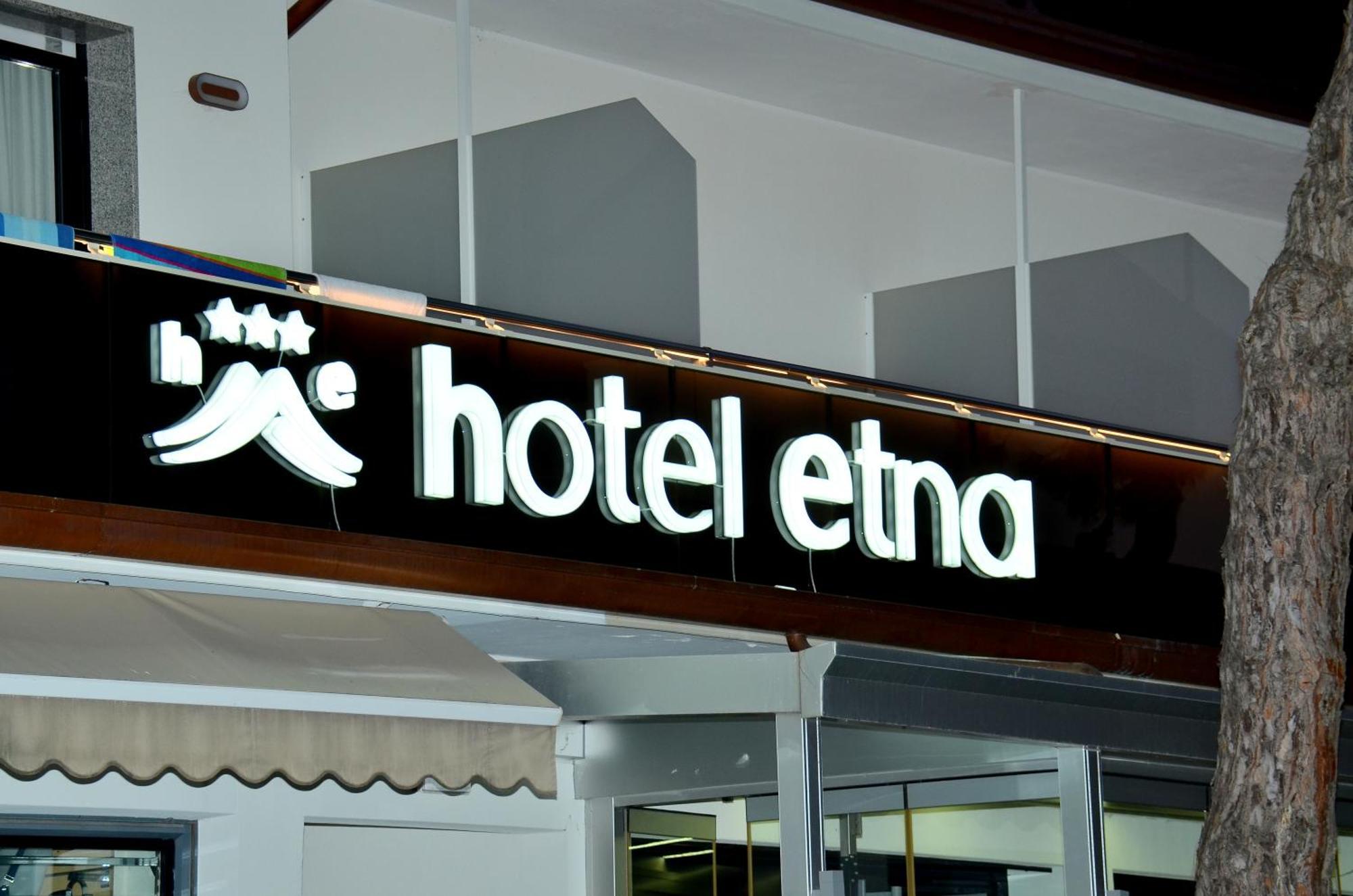 Hotel Etna Lignano Sabbiadoro Zewnętrze zdjęcie