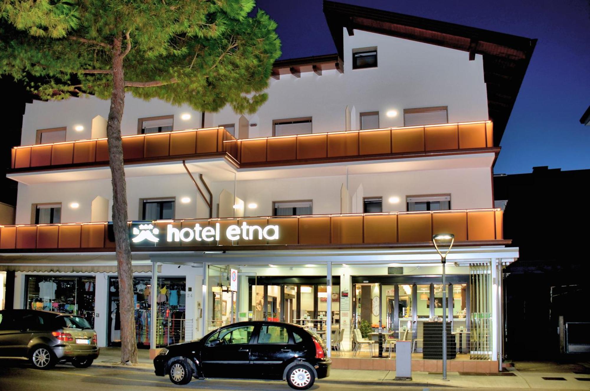 Hotel Etna Lignano Sabbiadoro Zewnętrze zdjęcie