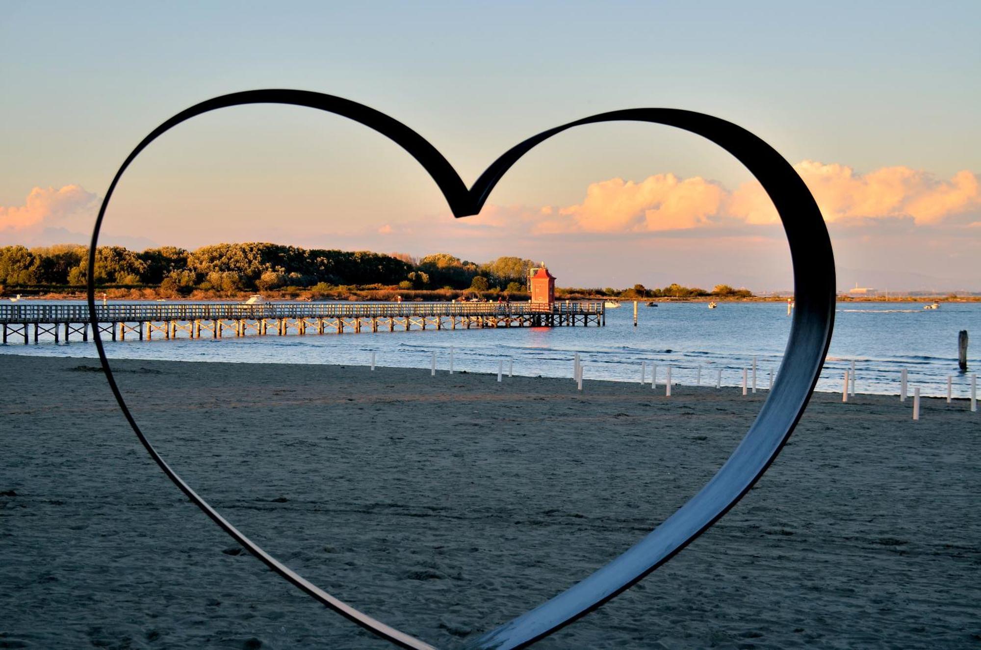 Hotel Etna Lignano Sabbiadoro Zewnętrze zdjęcie