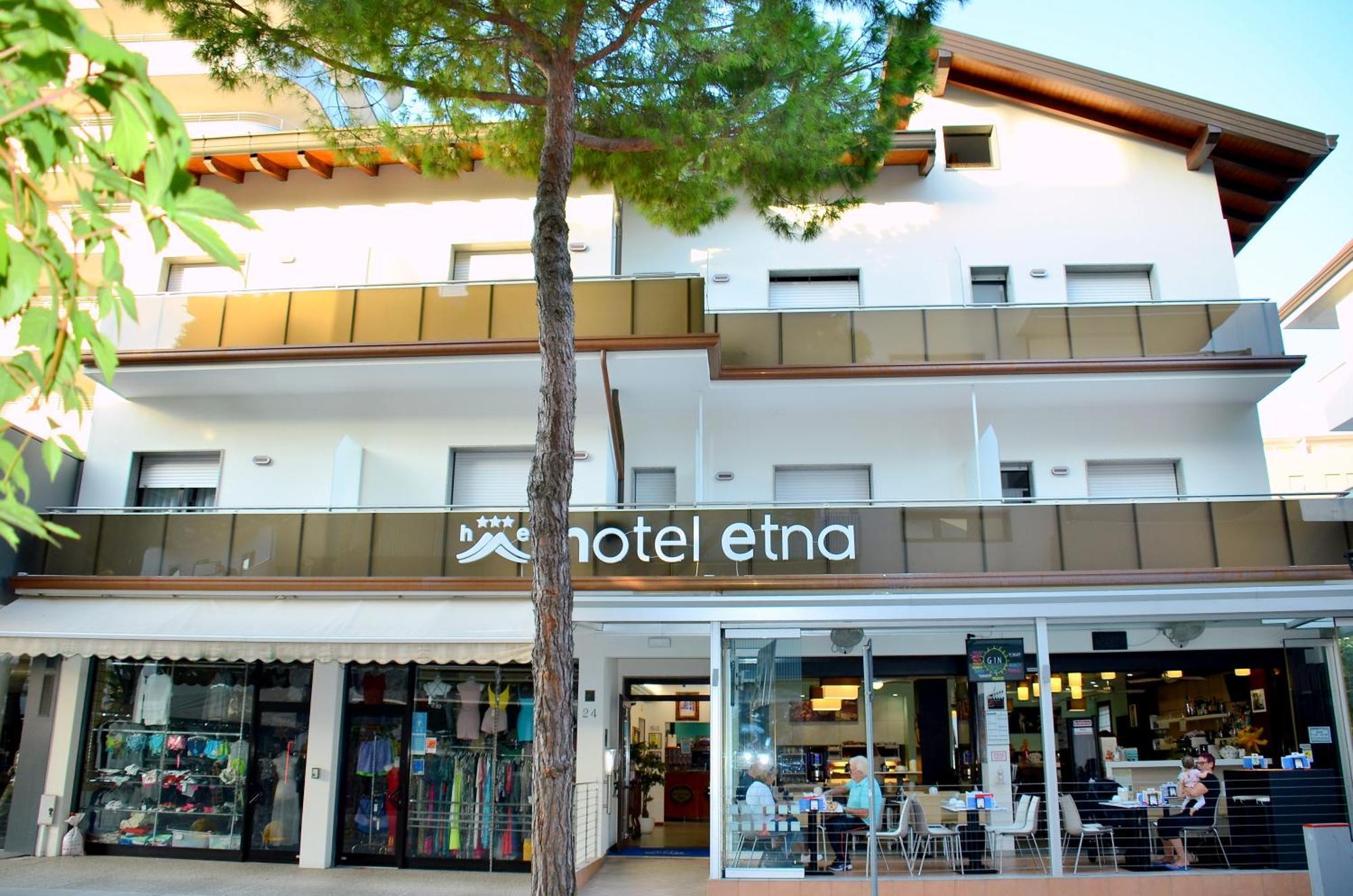 Hotel Etna Lignano Sabbiadoro Zewnętrze zdjęcie