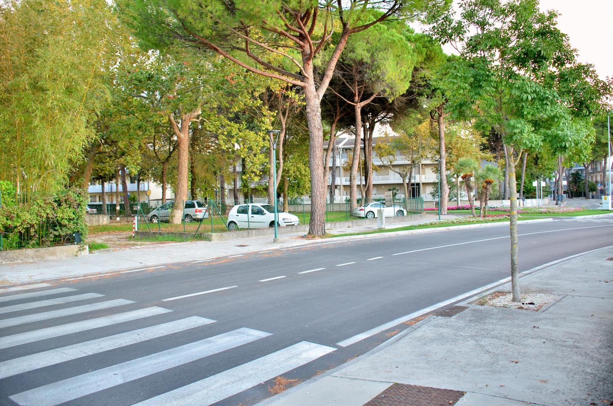 Hotel Etna Lignano Sabbiadoro Zewnętrze zdjęcie